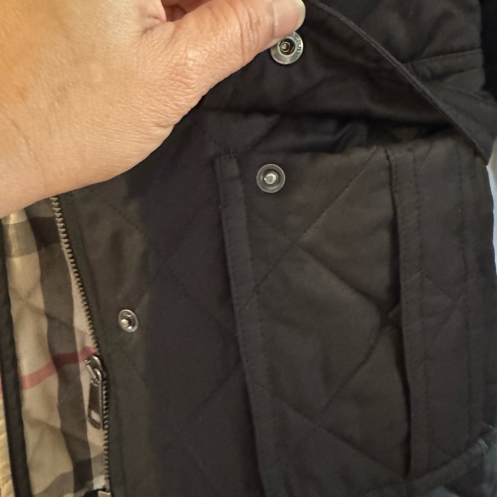 Burberry Checkered Beige and Black Jacket - Picture 4 of 9